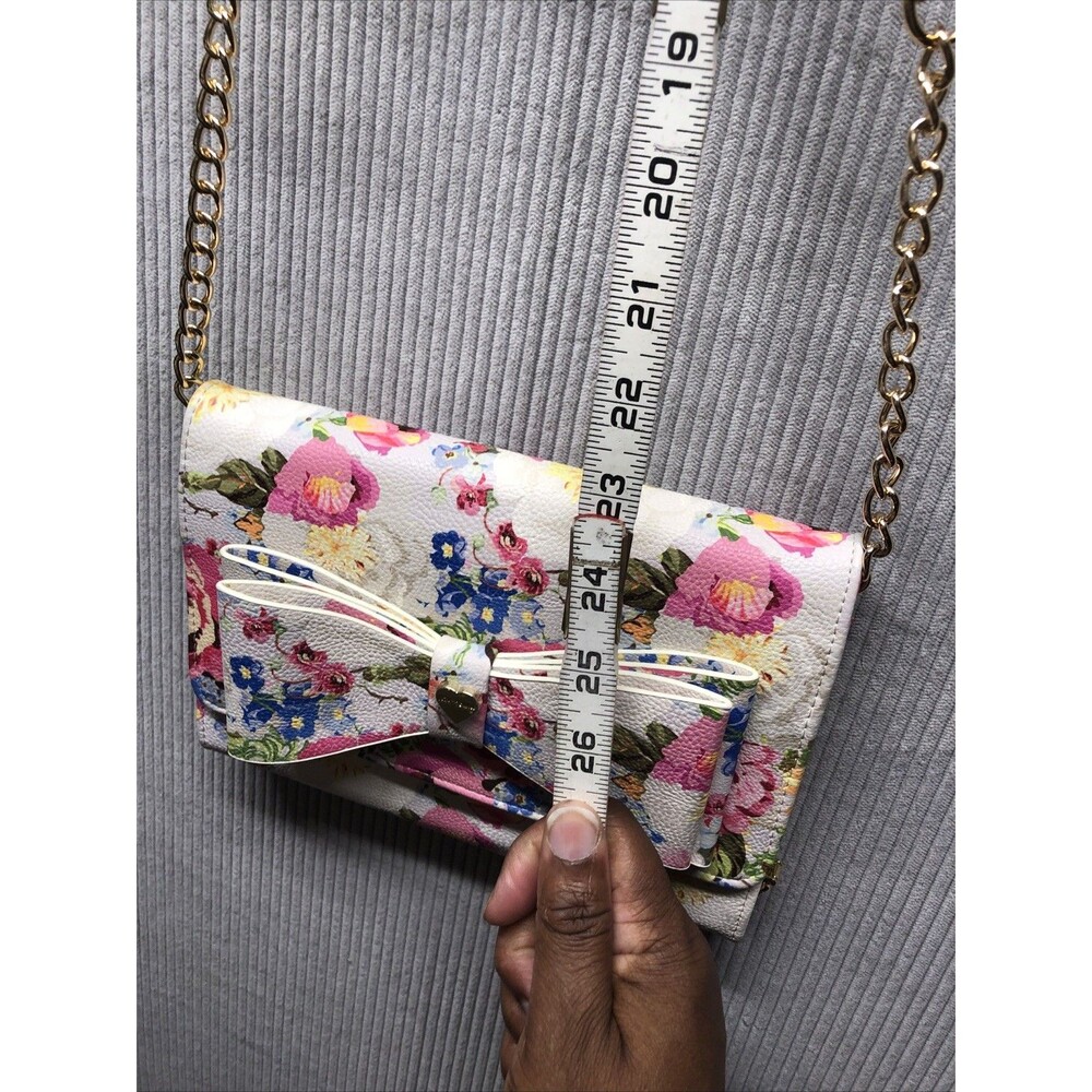 Betsy Johnson Crossbody Purse Floral Bow Inside Wallet Organization Pockets - Picture 12 of 15